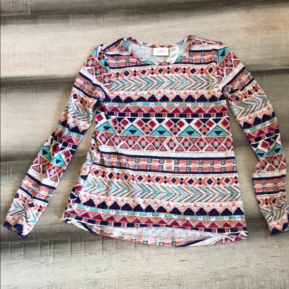 Cute long sleeved shirt